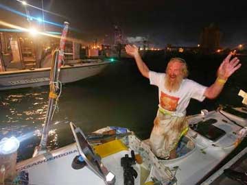 This 67-year-old claims he crossed the Atlantic by kayak