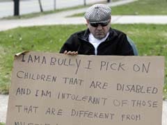 Ohio judge orders man to hold 'I AM A BULLY' sign