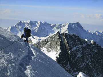 Most Sherpas decide to leave Everest for season