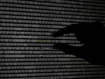 FBI informant is said to guide cyberattacks abroad