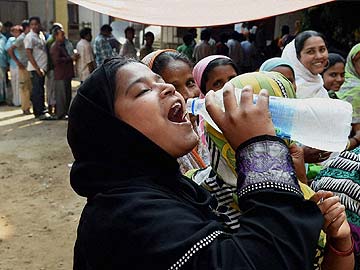 Nearly 44 per cent voting recorded till 11 am in Bengal