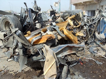 Bombings around Iraq kill eight ahead of elections 