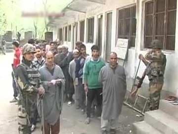 Polling for Srinagar Lok Sabha seat begins