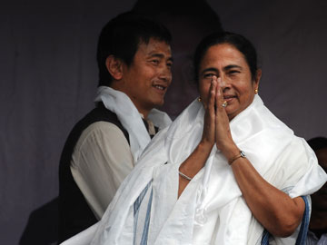 Mamata Banerjee keen to usher in 'paribartan' in Jharkhand