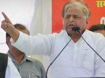 Election Commission notice to Mulayam Singh Yadav on prima facie poll code 'violation'