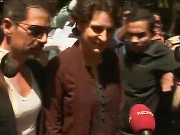 Priyanka Gandhi to campaign for Rahul, husband Robert Vadra to stay away