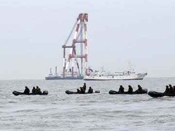 Death toll in South Korea ferry sinking climbs to 32 