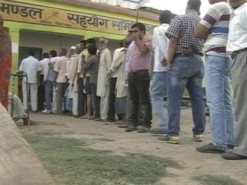 25 per cent cast votes in west Uttar Pradesh in four hours