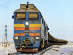 Fire at Russian depot kills 7, halts transsiberian railway