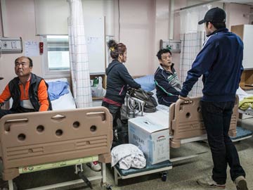 Survivors of Korean ferry recall a sharp turn, then chaos