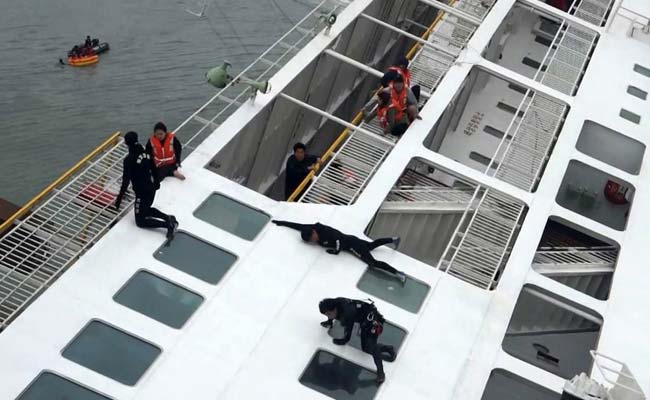 Captain and 2 crew members arrested in sinking of Korean ferry