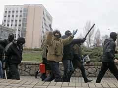 Armed men seize eastern Ukraine police station