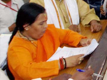 Uma Bharti files nomination papers from Jhansi