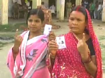 14 per cent voting in first three hours in Bihar
