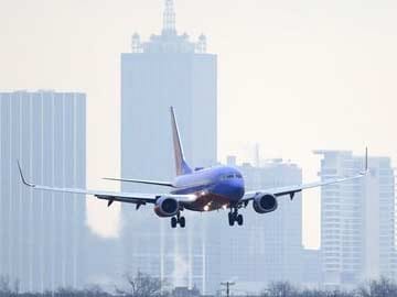 Jet makes emergency landing at New York airport