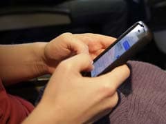Mobile phone application to track poll violators