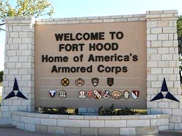 Four dead at Fort Hood including shooter, 16 wounded