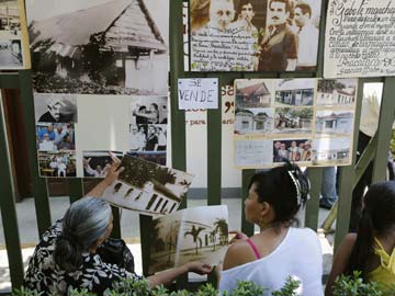 Mourning and memories in Gabriel Garcia Marquez's languid hometown