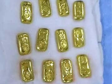 Delhi: Gold biscuits found in the abdomen of a businessman 