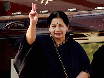 With polling dates nearing, AIADMK and DMK campaign hard