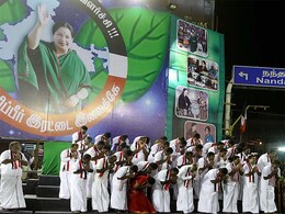Jayalalithaa ends campaigning; says she is better than Narendra Modi Jayalalithaa ends campaigning; says she is better than Narendra Modi