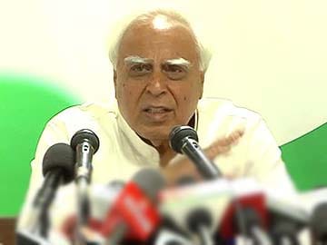Narendra Modi hid facts about his marriage: Kapil Sibal complains to Election Commission