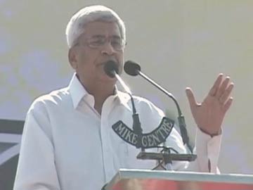 Pro-working class alternative need of hour, says Prakash Karat