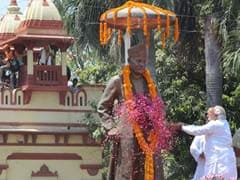 Statue of Malaviya 'cleansed' after Narendra Modi garlands it