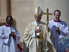 Pope makes Easter plea for Ukraine peace after gunbattle