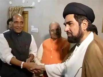 BJP chief Rajnath Singh meets Muslim clerics in Lucknow