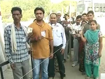 121 seats across 12 states vote in biggest round of Lok Sabha election