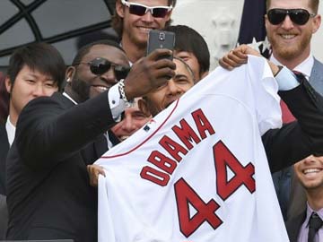 White House expresses displeasure at Red Sox 'selfie'