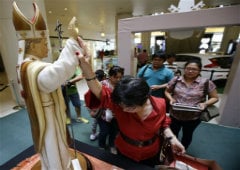 Catholics rename shrine for St. John Paul II in US