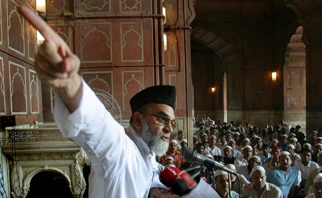 After controversial Sonia meeting, Congress scores Shahi Imam's support