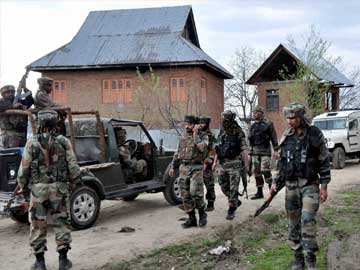 Army major killed in 6-hour-long gun-battle with militants in Jammu and Kashmir