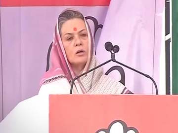 Those levelling allegations are neck-deep in corruption: Sonia Gandhi