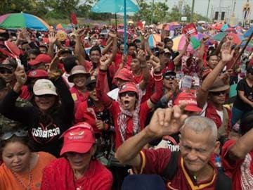 Thai Red Shirts vow 'final fight' to defend Yingluck Shinawatra