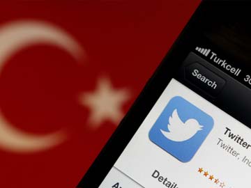 Turkey accuses Twitter of 'tax evasion', calls for local office
