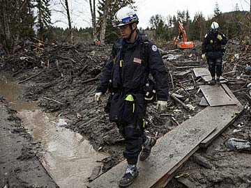 Death toll in Washington state mudslide rises to 41