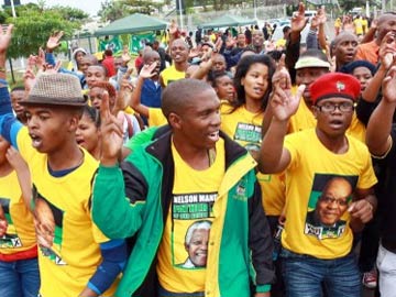 South Africa's Jacob Zuma Dedicates Election Win to Nelson Mandela