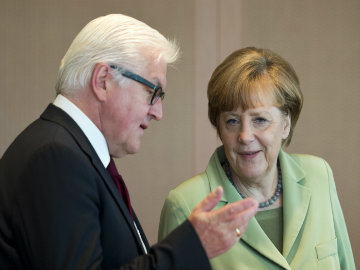 Germany Tries to Mediate in Ukraine Crisis