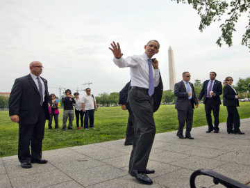 Barack Obama to Promote Foreign Tourism as Job Creator