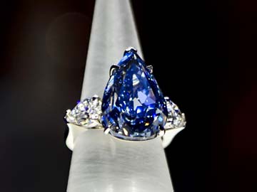 Flawless Blue Diamond Sells for $24 Million
