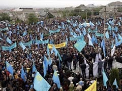 Thousands Mark Crimean Tatar Deportation Despite Ban