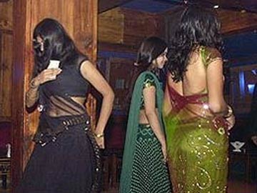 Maharashtra to Push Amended Bill to Ban Dance Bars in State 