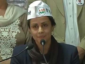 I Got Away But Raghu Was Attacked, Alleges Gul Panag in Varanasi