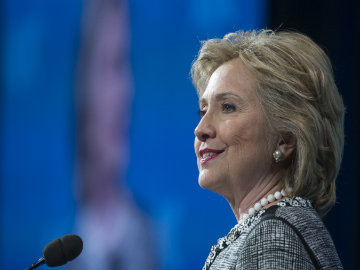 Hillary Clinton Touts Need for Economic Upward Mobility