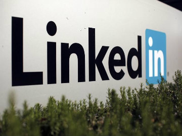 LinkedIn to Let Companies Target Members by Language, Location