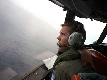 US Navy Won't Dismiss 'Pings' Lead in Jet Search 
