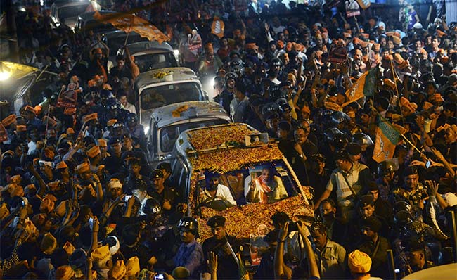 Destination Varanasi: After Narendra Modi, It Is Arvind Kejriwal And Rahul Gandhi